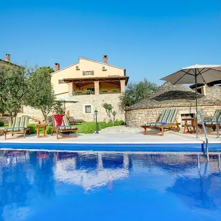 Villa Visignano Sleeps 6 Pool Air Con Wifi *
